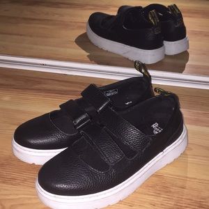 Dr. Martens Mae NWOT